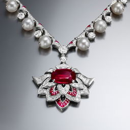 皇室成员的珠宝搭配风格：璀璨珍宝的艺术与魅力